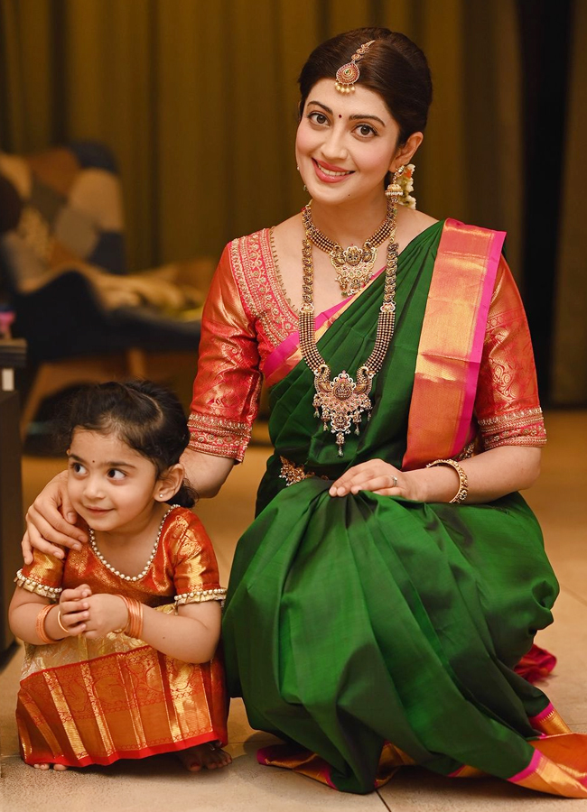 Pranita-Subhash-4.jpg 5
