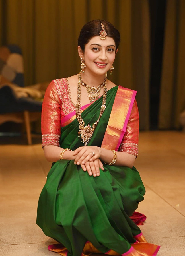 Pranita-Subhash-5.jpg 6