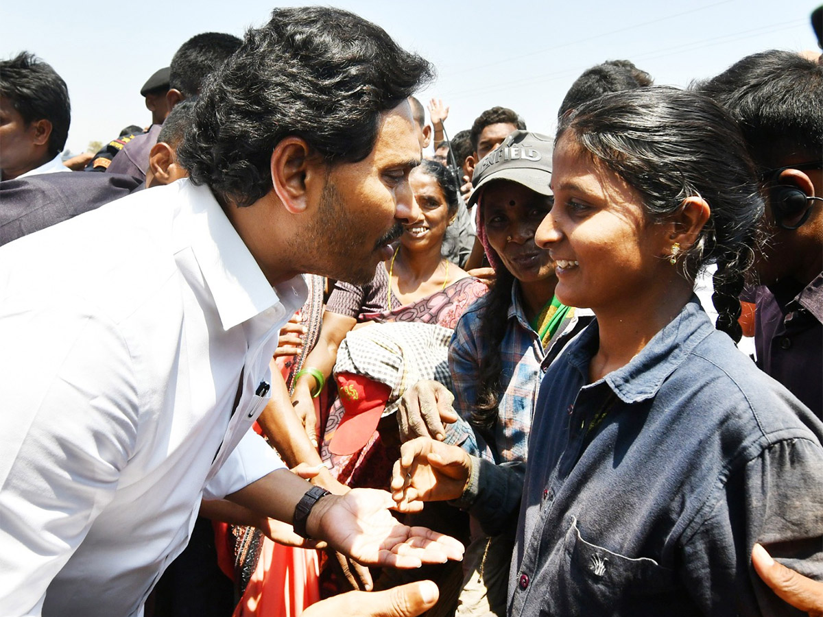 ys_20jagan_20mohan_20reddy_20Memantha_20Siddham_206Day_20at_20Annamayya_20District-1.jpg 1