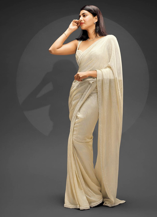 Aishwarya-Lekshmi-1.jpg 2
