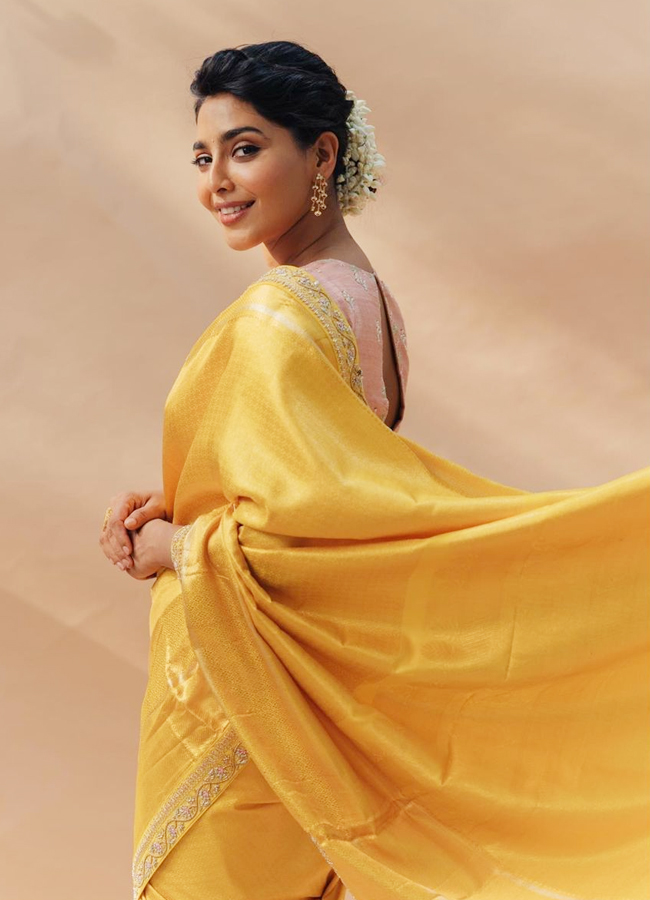 Aishwarya-Lekshmi-21.jpg 20