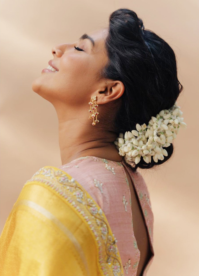 Aishwarya-Lekshmi-23.jpg 22