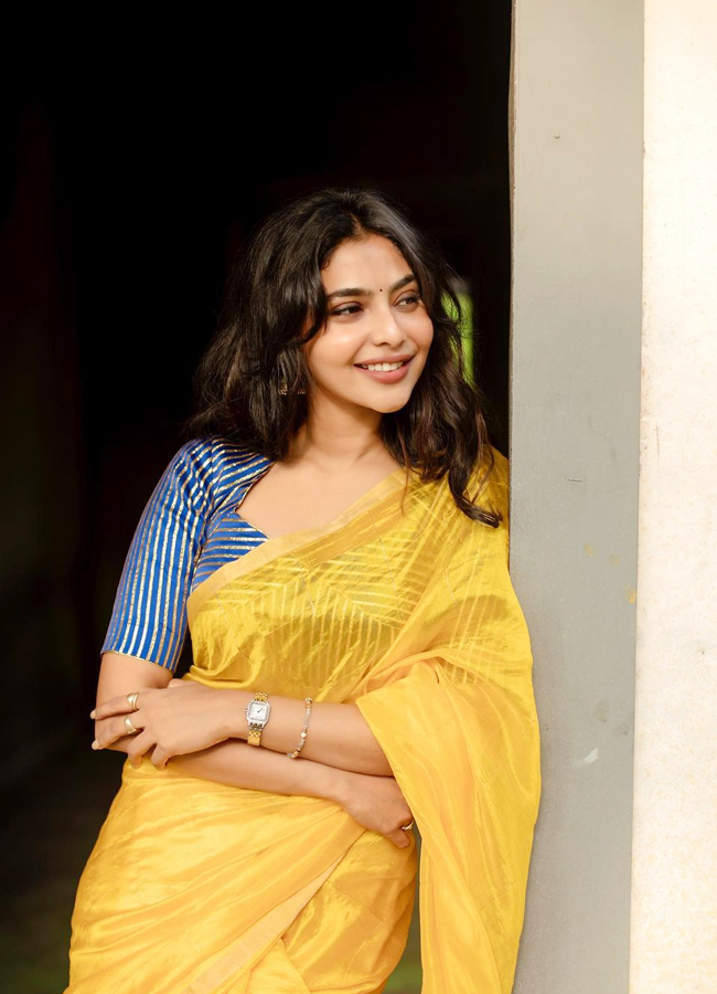 Aishwarya-Lekshmi-25.jpg 24