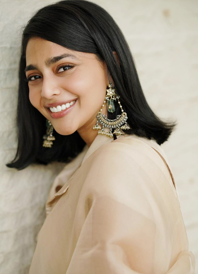 Aishwarya-Lekshmi-8.jpg 7
