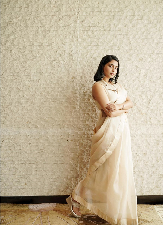 Aishwarya-Lekshmi-9.jpg 8