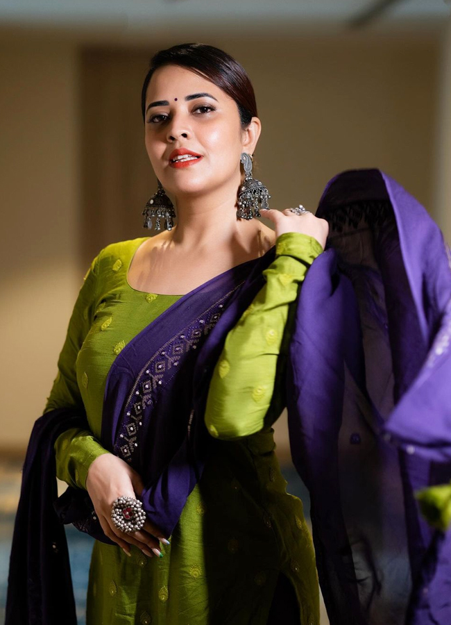 Anasuya-Bharadwaj-13.jpg 14