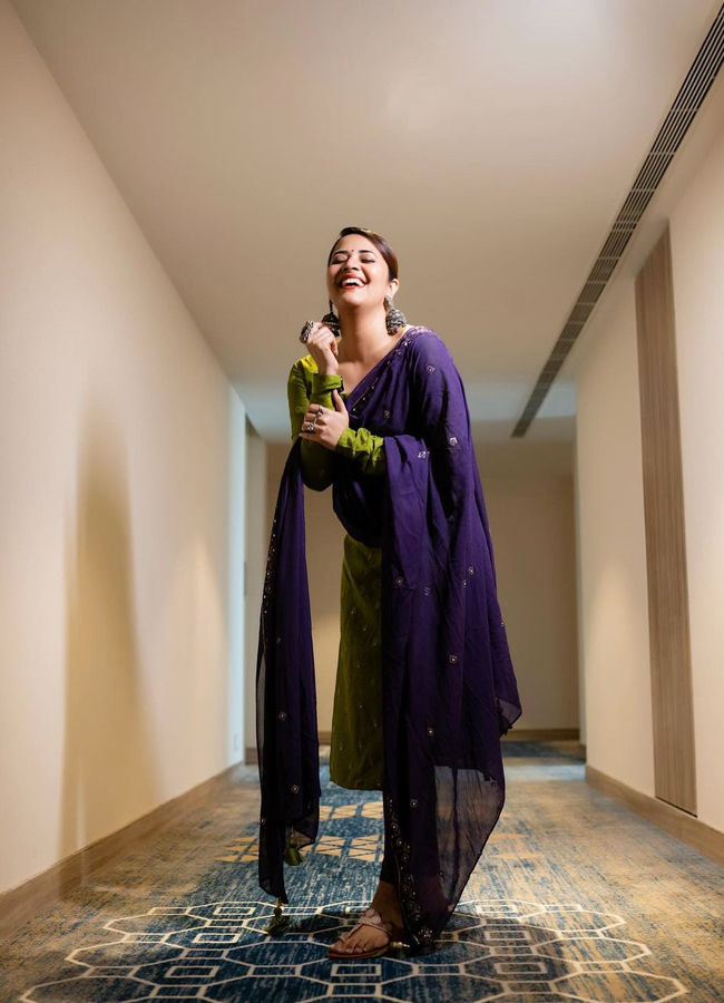 Anasuya-Bharadwaj-18.jpg 19