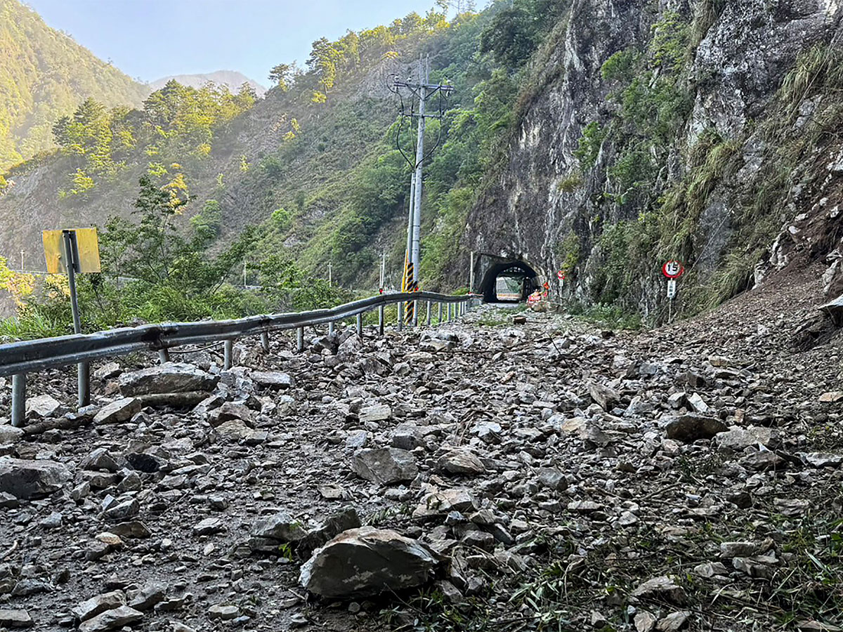 Earthquake_20in_20Taiwan_202024_20Photos-21.jpg 21
