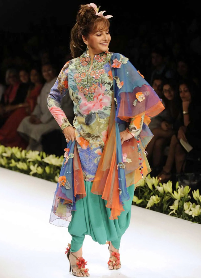 Jaya_Prada-22.jpg 23