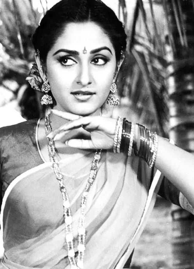 Jaya_Prada-9.jpg 10