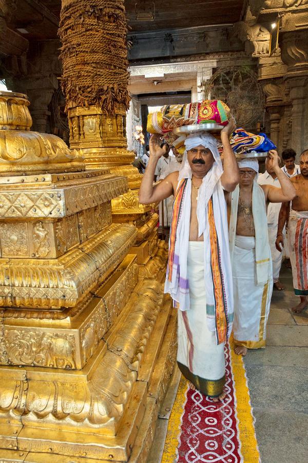 Koil_20Alwar_20Tirumanjanam_20held_20at_20Tirumala_20temple_20as_20prelude_20to_20Ugadi-6.jpg 6