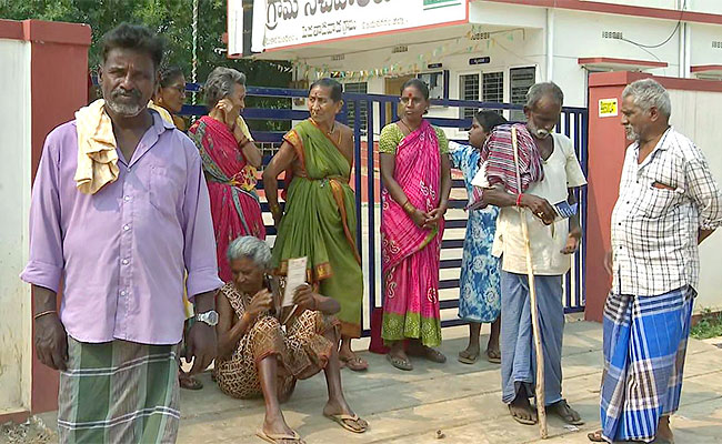 Pensions-Distribution-At-Village-1.jpg