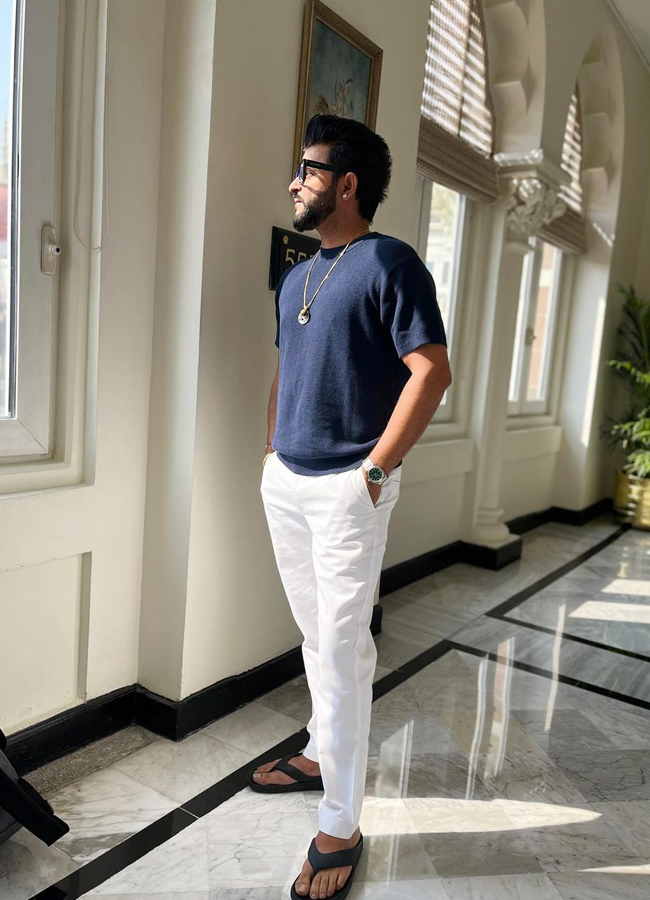 Suresh-Raina-6.jpg 7