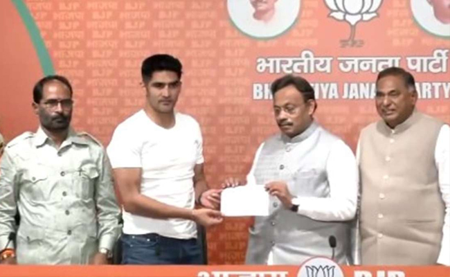 Vijender_20Singh.jpg