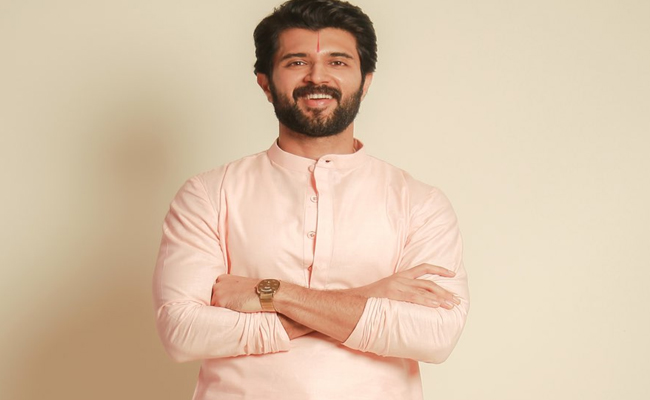 vijay_0.jpg