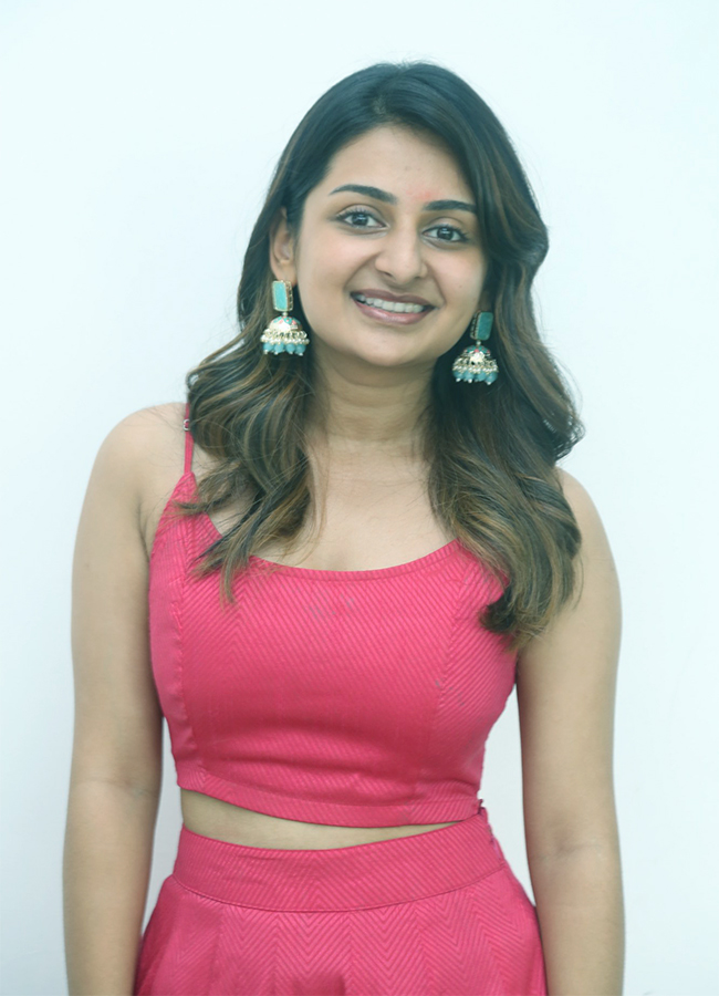 Actress_20Esther_20Anil_20Hot_20Photos-13.jpg 13