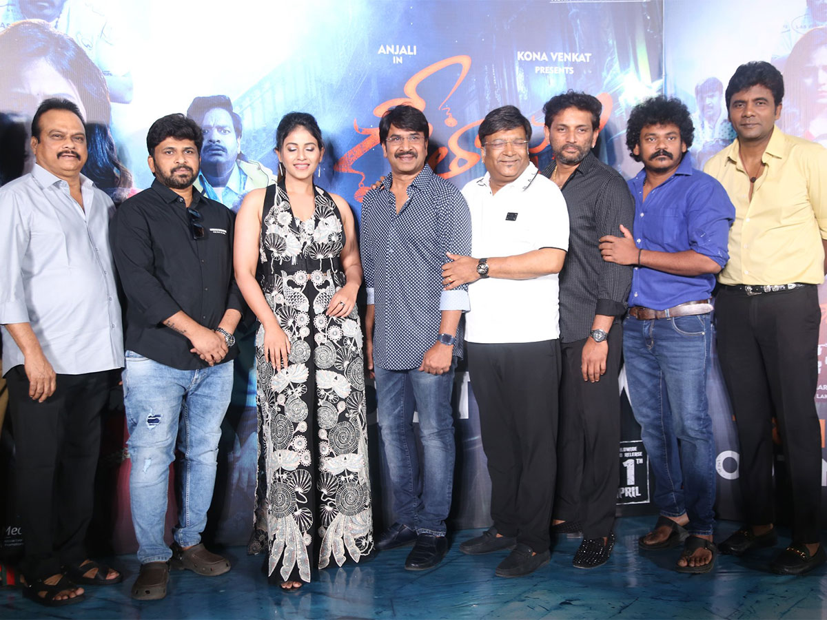 Geethanjali_20Malli_20Vachindhi_20Trailer_20Launch_20Event_20Photos-11.jpg 11