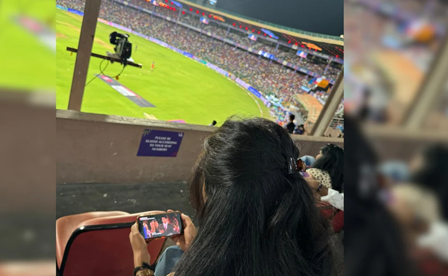 IPL_20mach_Friends.jpg