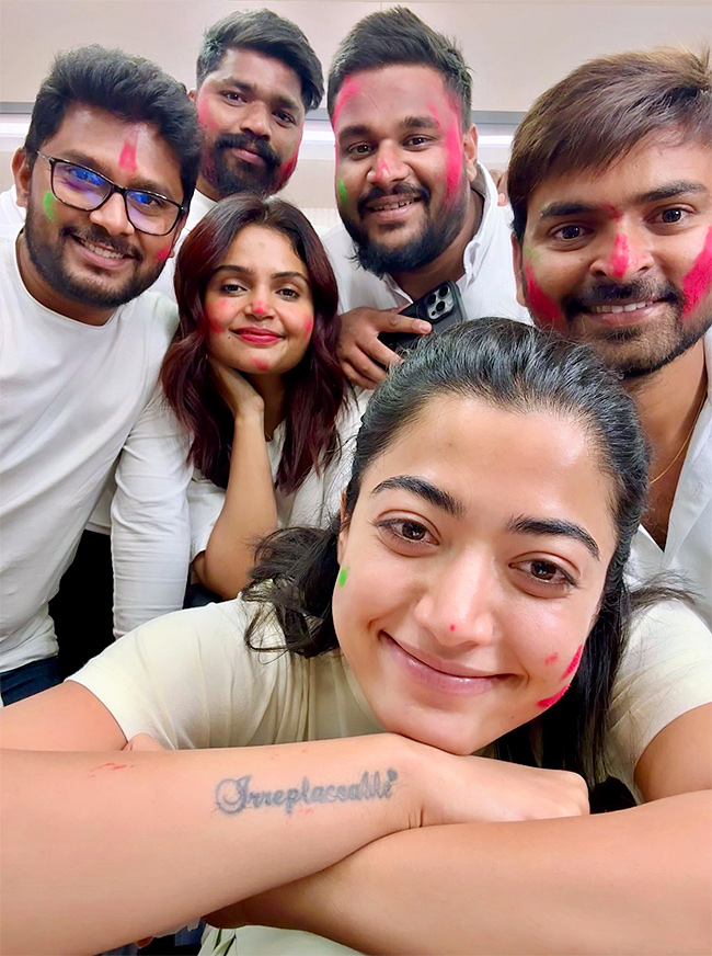 Actress_20Rashmika_20Mandanna_20Birthday_20Special_20photos-2.jpg 4