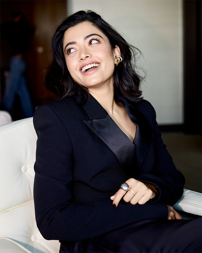 Actress_20Rashmika_20Mandanna_20Birthday_20Special_20photos-22.jpg 22