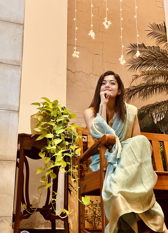Actress_20Rashmika_20Mandanna_20Birthday_20Special_20photos-26.jpg 26