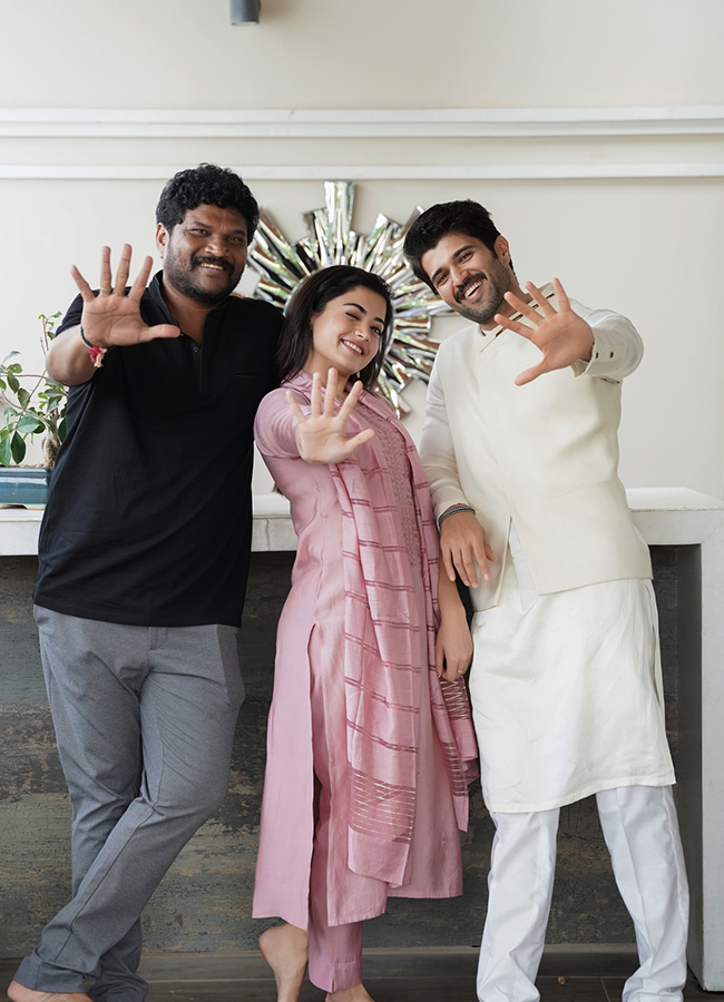Actress_20Rashmika_20Mandanna_20Birthday_20Special_20photos-5.jpg 7