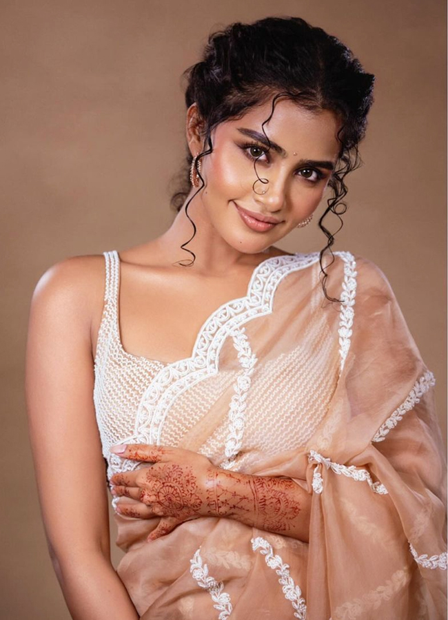Anupama-Parameswaran-8.jpg 9