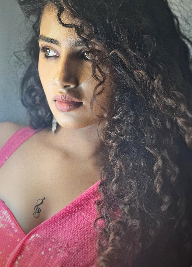 Anupama-Parameswaran-9.jpg 10