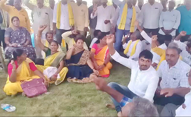 TDP-Workers-Protests-Against--1.jpg