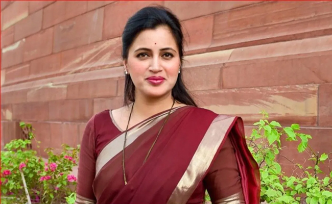 navneet_20kaur_20namination.jpg