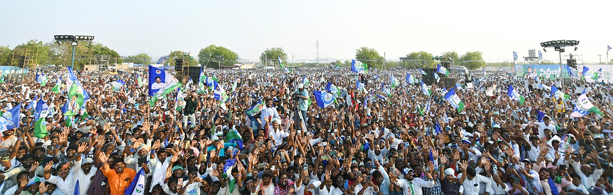 AP_20CM_20YS_20Jagan_20Public_20Meeting_20at_20Konakanametla_20Junction_20Memantha_20Siddham-34.jpg 34