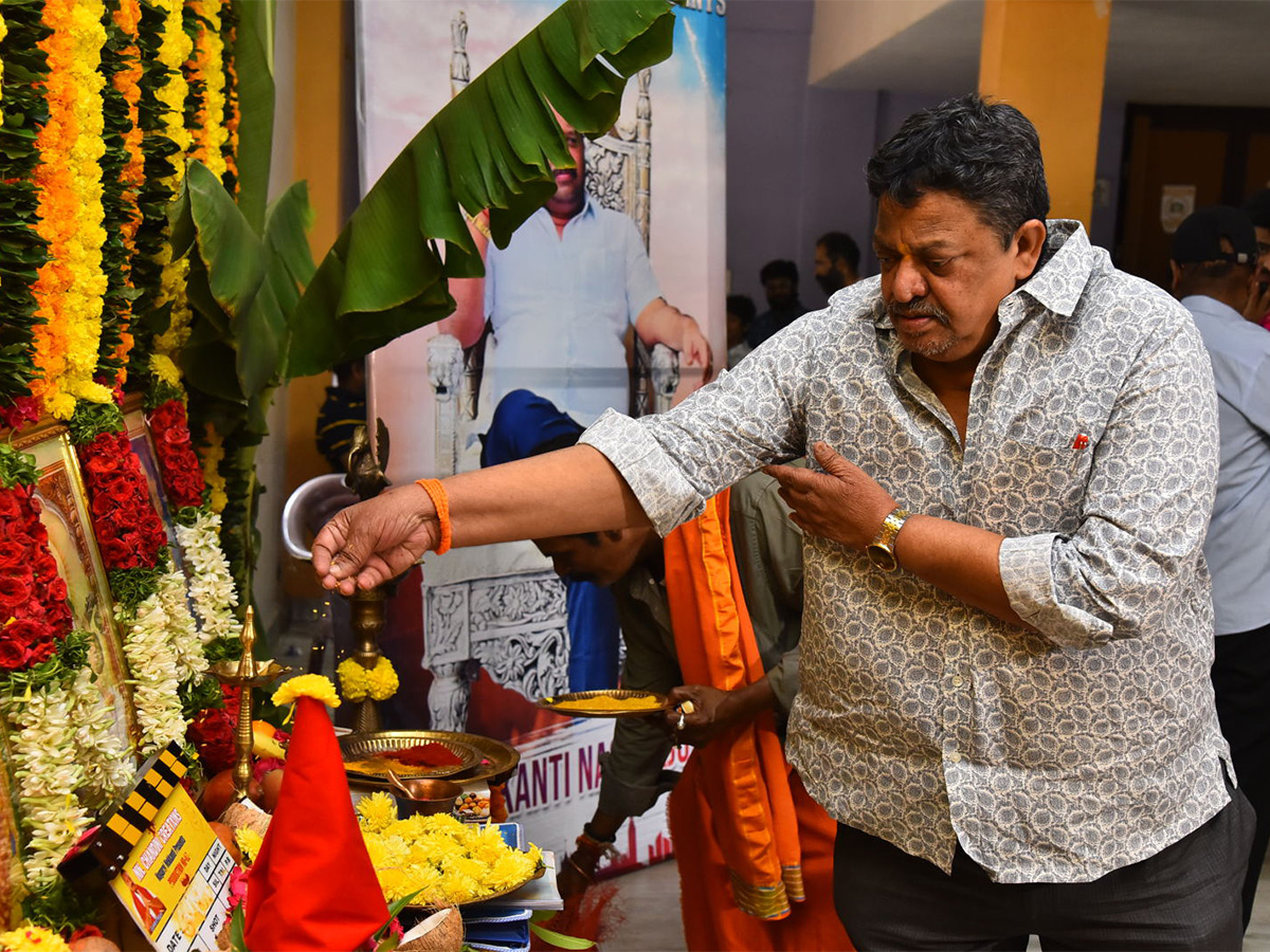 Bigboss_20Ashwini_20Miss_20Janaki_20Movie_20Opening_20Gallery-22.jpg 21