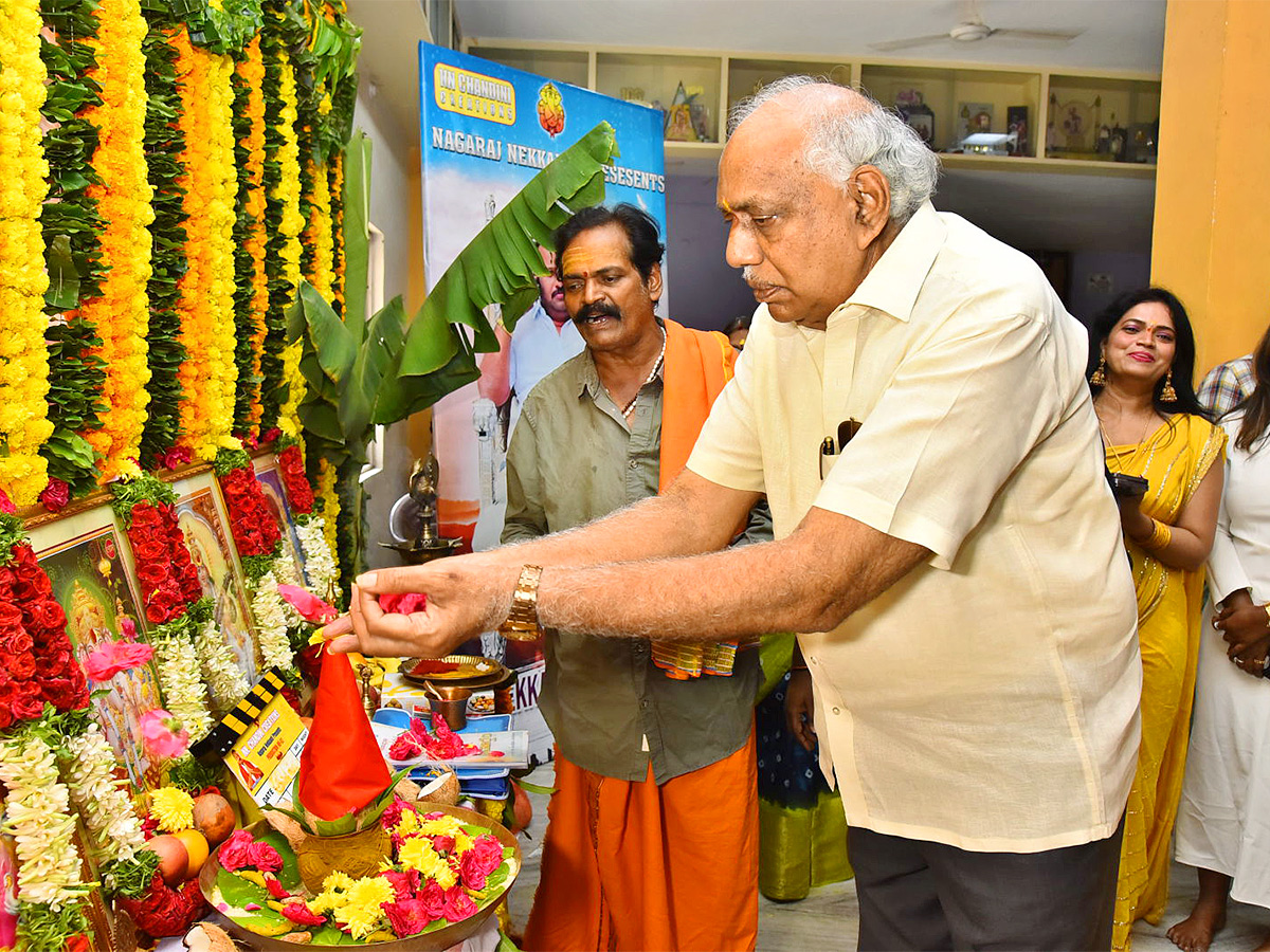 Bigboss_20Ashwini_20Miss_20Janaki_20Movie_20Opening_20Gallery-7.jpg 6