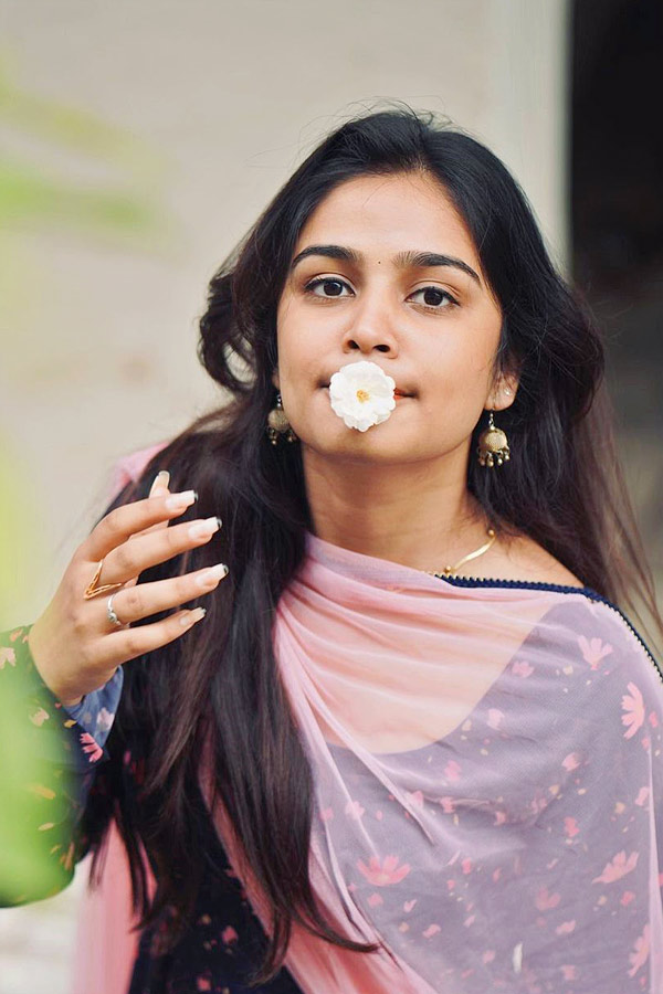Tollywood_20Actress_20Varsha_20Dsouza_20Latest_20Photos_20_2815_29.jpg 16