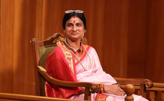 madhavi-latha.jpg