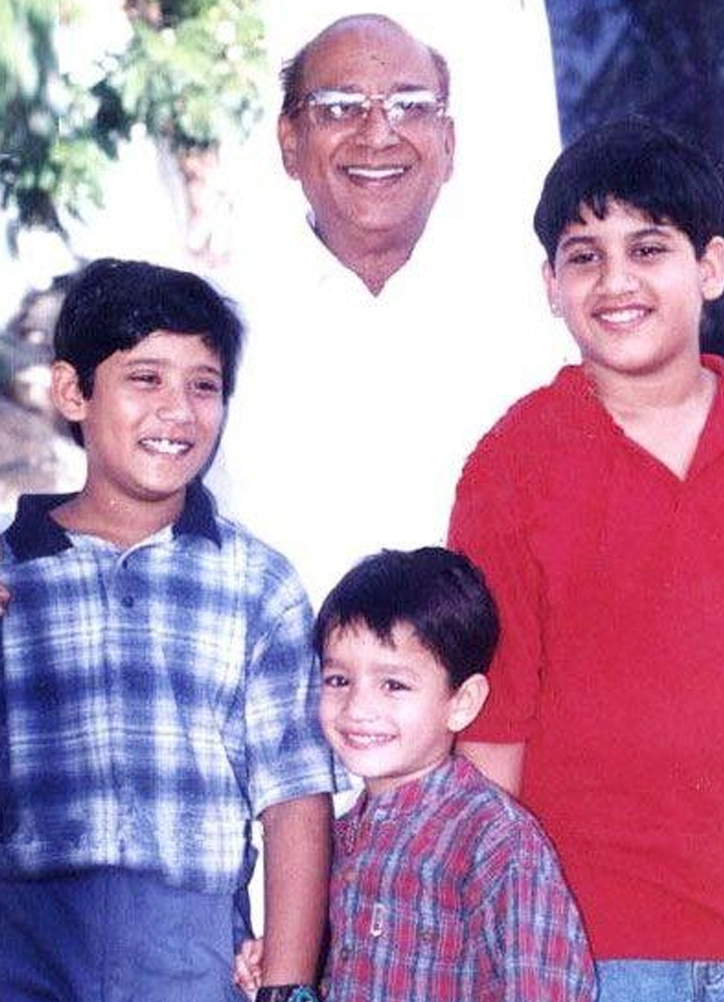Akhil-Akkineni-10.jpg 12