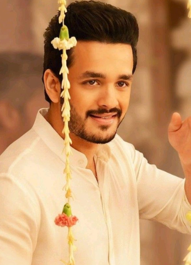 Akhil-Akkineni-16.jpg 18