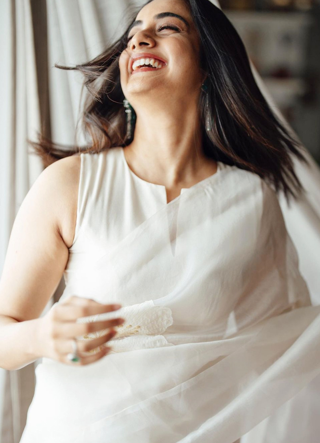 Namitha-Pramod-2.jpg 3