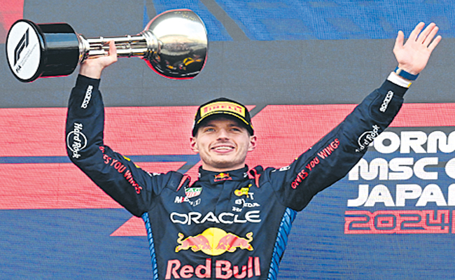 VERSTAPPEN-WINS-JAPAN-24D.jpg