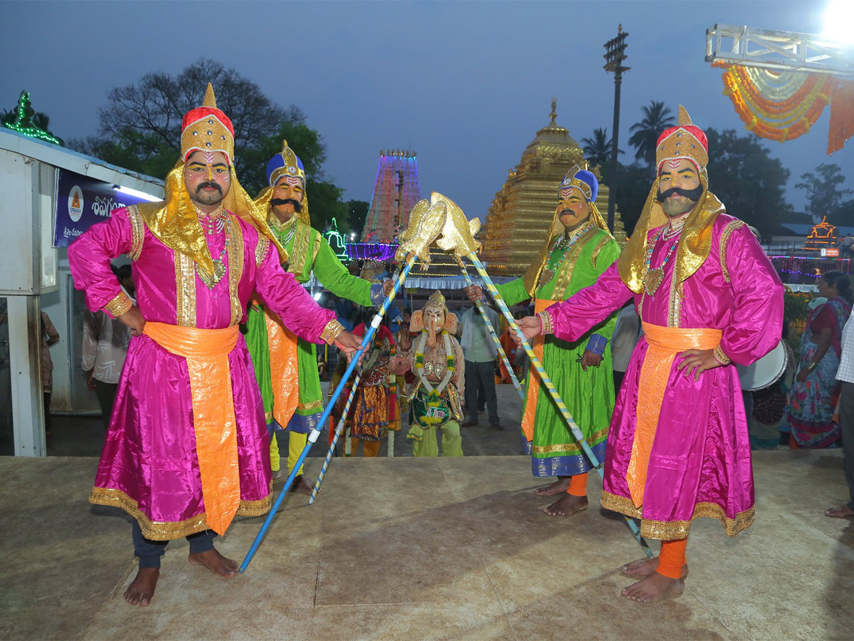 ugadi_202024_20celebration_20at_20Srisailam_20Temple-37.jpg 36