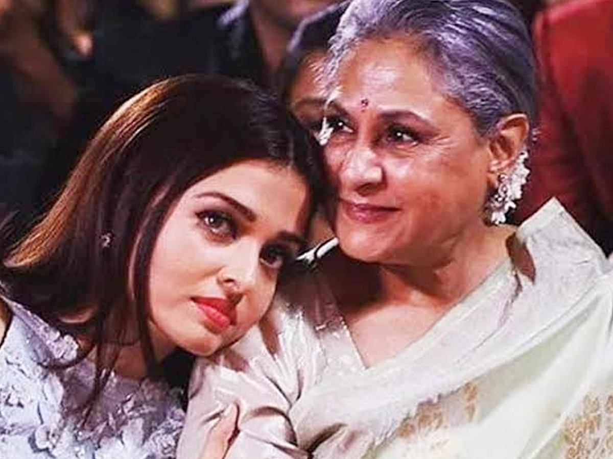 Jaya-Bhaduri-Bachchan-35.jpg 38