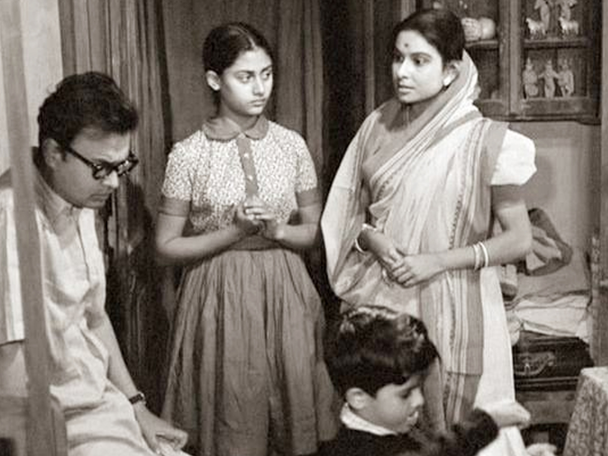 Jaya-Bhaduri-Bachchan-8.jpg 11