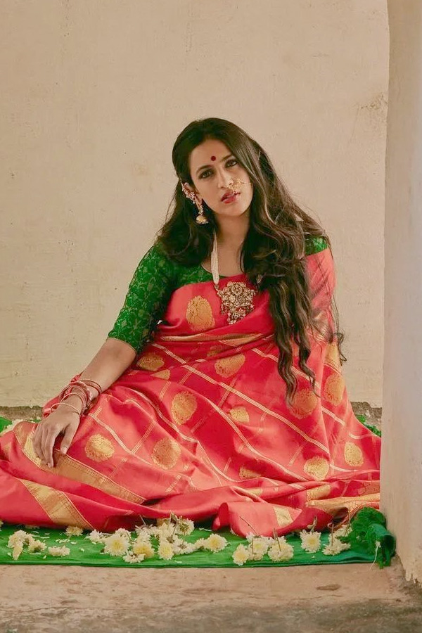 Niharika_20Fell_20in_20Love_20Once_20Again_20Her_20Latest_20Instagram_20Post_20Goes_20Viral_20Photos_20_2812_29.jpg 13