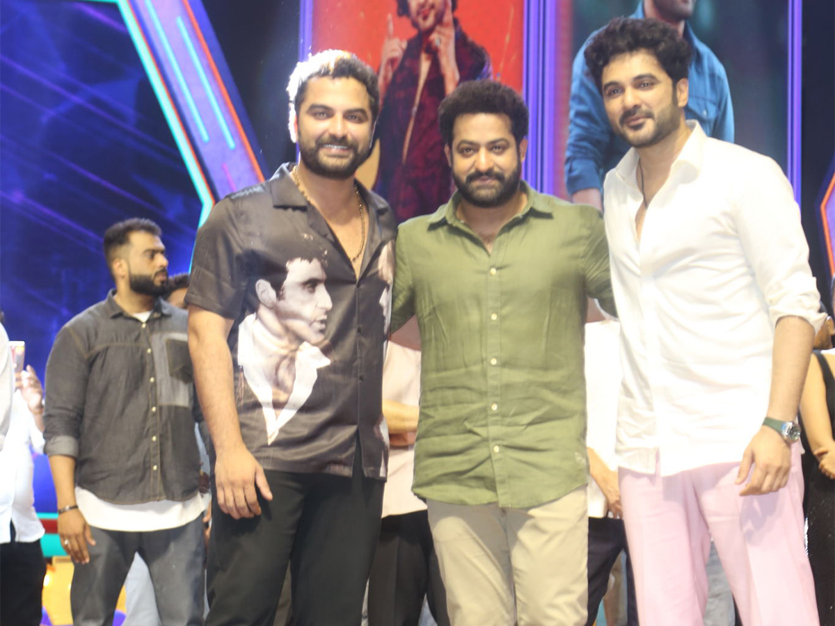 Photos_20_20Tillu_20Square_20Movie_20Success_20Meet_20-2.jpg 2