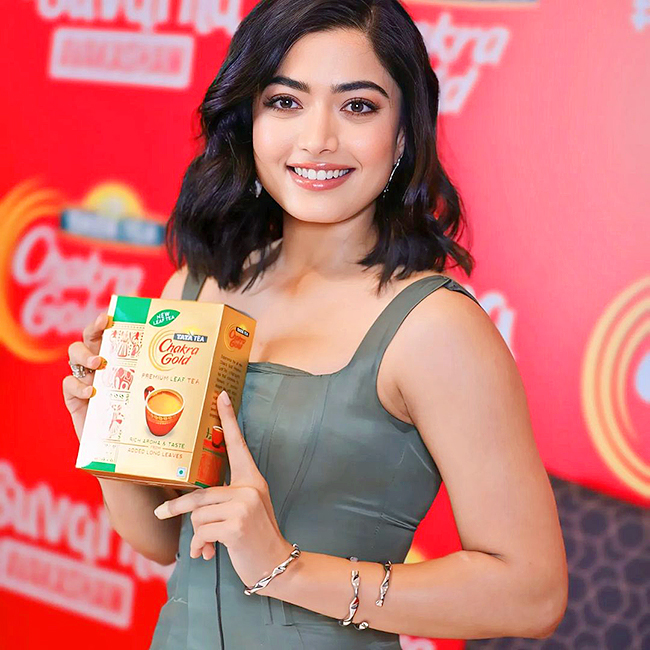 Rashmika_20Mandanna_20In_20Begumpet_20Photos-10.jpg 10