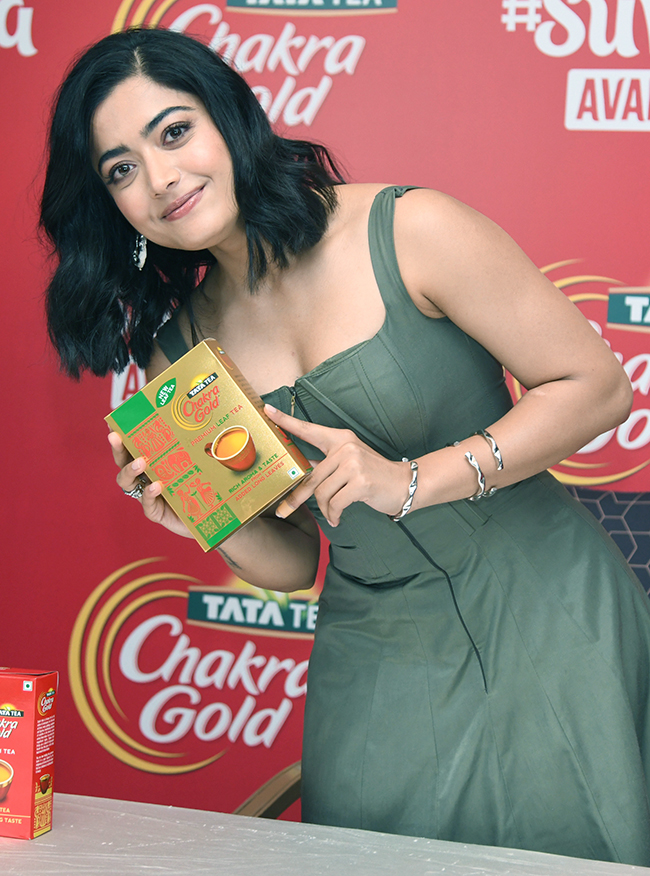 Rashmika_20Mandanna_20In_20Begumpet_20Photos-3.jpg 3