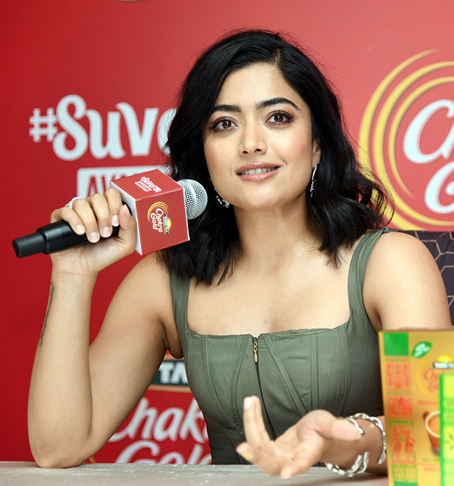 Rashmika_20Mandanna_20In_20Begumpet_20Photos-4.jpg 4