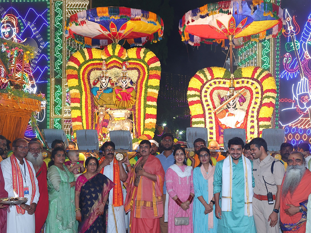 Ugadi_202024_20Celebration_20at_20srisailam_20temple_20Photos-16.jpg 14