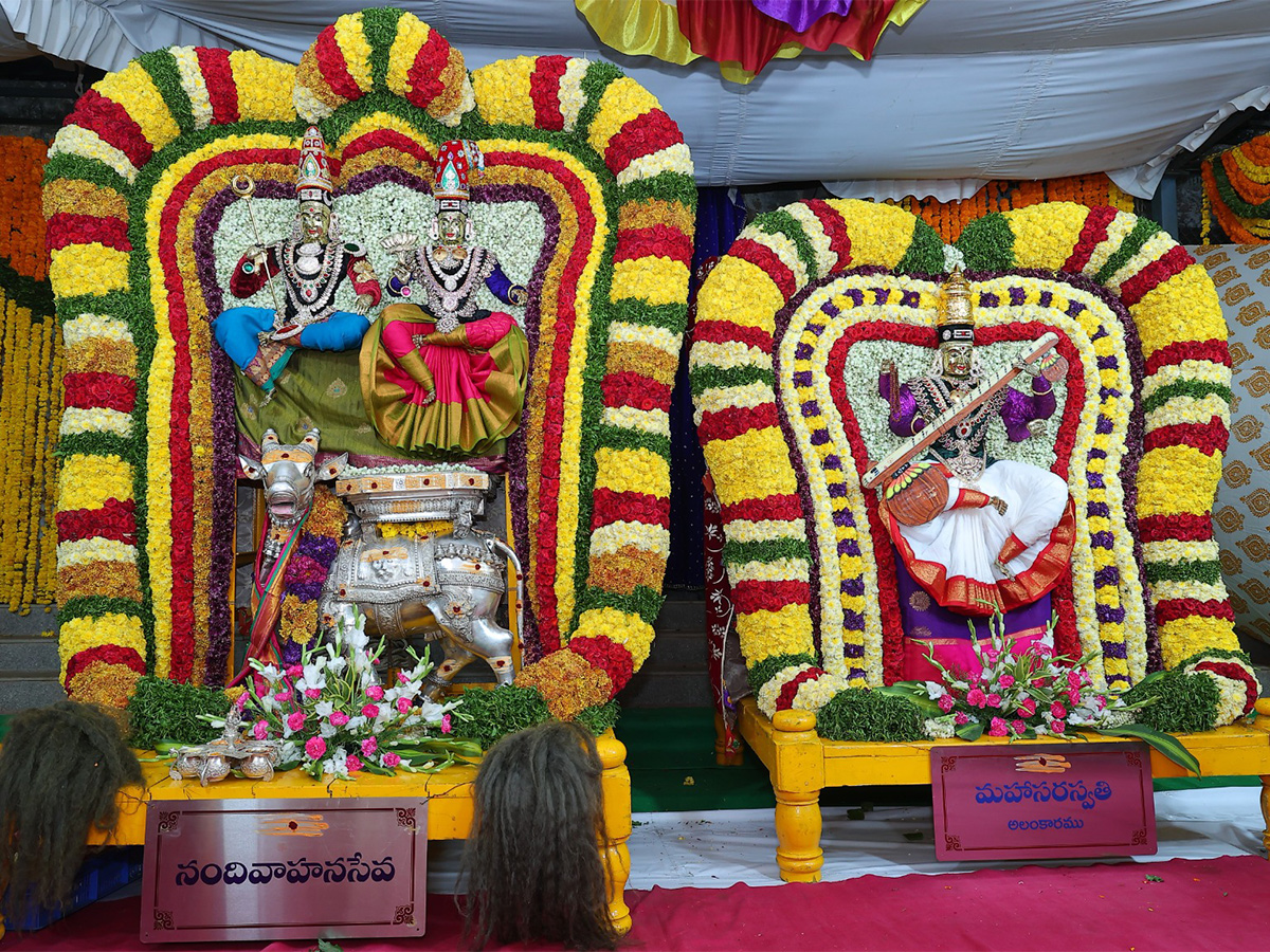 Ugadi_202024_20Celebration_20at_20srisailam_20temple_20Photos-19.jpg 16