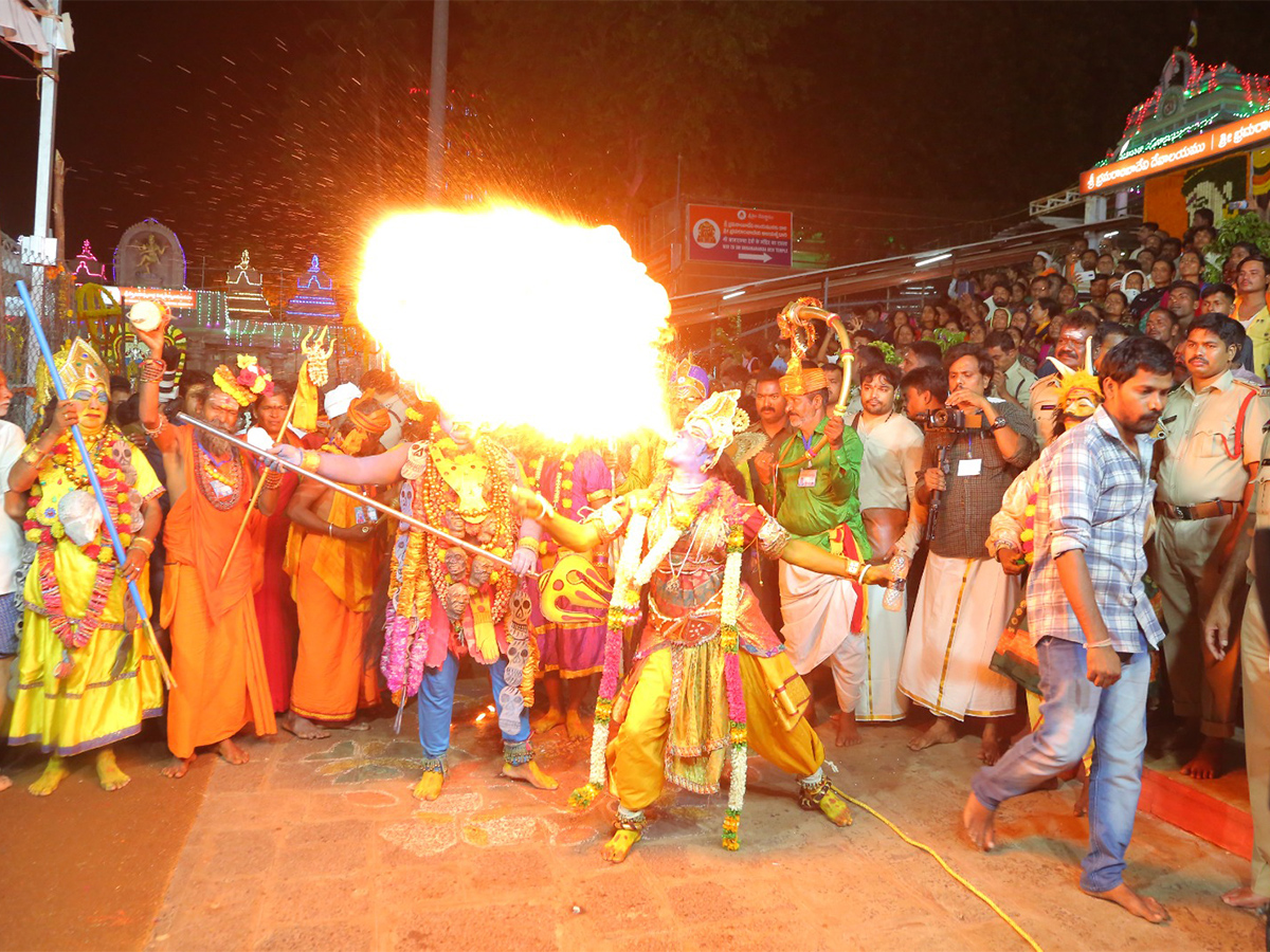 Ugadi_202024_20Celebration_20at_20srisailam_20temple_20Photos-36.jpg 30